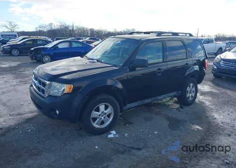 2012 Ford Escape Xlt z USA, uszkodzony, nr VIN 1FMCU0DG3CKC37563